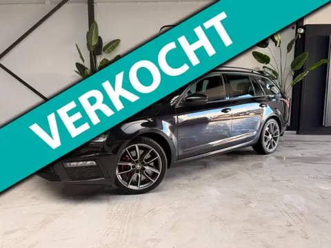 Skoda Octavia Combi 2.0 TSI RS 245 Business PANO VIRTUAL LANE ASSIST TREKHAAK CAMERA