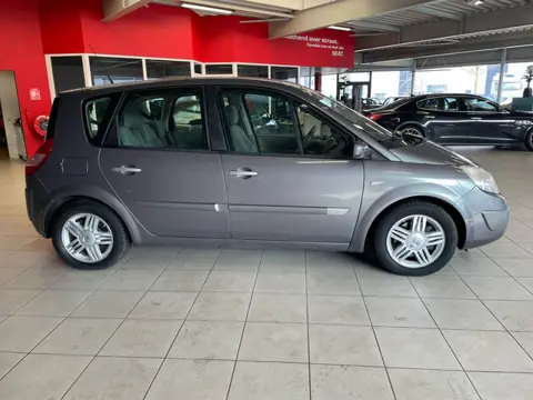 Renault Scénic 2.0-16V Privilège Luxe Groot onderhoud en APK tot Maart 2027