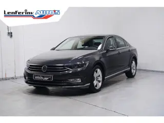 Volkswagen Passat 1.5 TSI Elegance 1e Eig. NAP DAB ACC Virtual cockpit Navi Clima Sportstoelen Leder