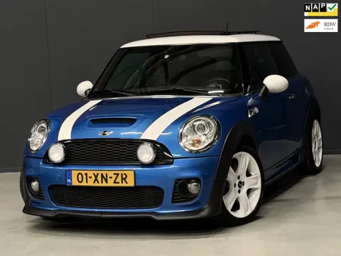 Mini Mini 1.6 Cooper S Chili AUTOMAAT PANO/LEDER/NAVI/CRUISE | KEURIGE AUTO !