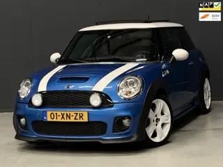 Mini Mini 1.6 Cooper S Chili AUTOMAAT PANO/LEDER/NAVI/CRUISE | KEURIGE AUTO !