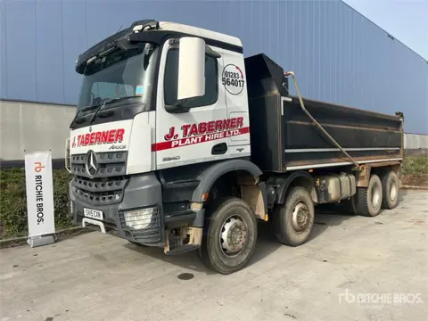 Mercedes-Benz Arocs 3250 8x4 Twin-Steer Quad/A Dump Truck