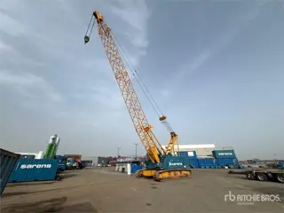 Kobelco CKE800G (bj 2004)