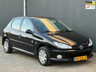 Peugeot 206 1.4 Génération 5deurs AIRCO Nieuw APK