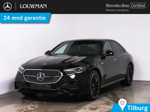 Mercedes-Benz E-Klasse 300 e AMG Plug-In Hybride AMG Line | Night Pakket | Panorama Schif-Kanteldak 