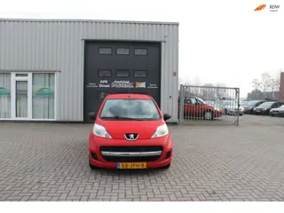 Peugeot 107 1.0-12V XR