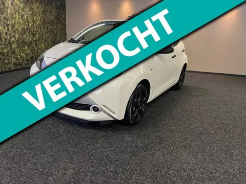 Toyota Aygo 1.0 VVT-i x-fun-5DEUR-AIRCO-NAP-KM 59731-25 MANDEN APK-CRUISE CNTROL