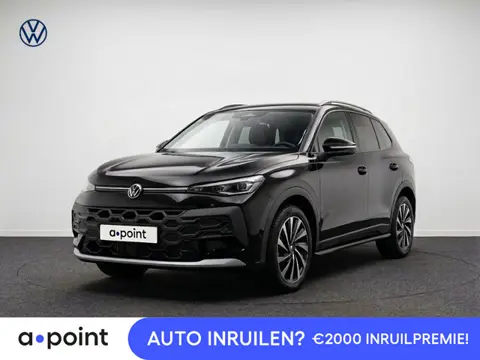 Volkswagen T-Roc Life First Edition 1.5 eTSI 116 PK DSG 17" LM | Camera | Stoel & stuurverwarming