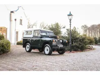 Land Rover 88 Series II (bj 1969)