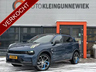 Lynk & Co 01 1.5 / 360 Camera / Stoelverwarming / Schuifkanteldak / Navi / Applecarplay/AndroidAuto 