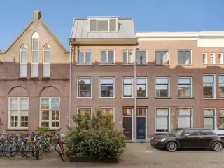 Woning aan de Adriaanstraat te Utrecht
