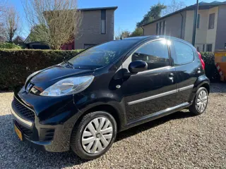 Peugeot 107 1.0-12V Sublime
