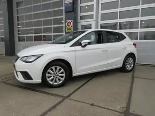 Seat Ibiza 1.0 EcoTSI Style /Carplay / Clima / PDC / LMV