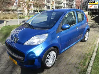 Peugeot 107 1.0-12V XR
