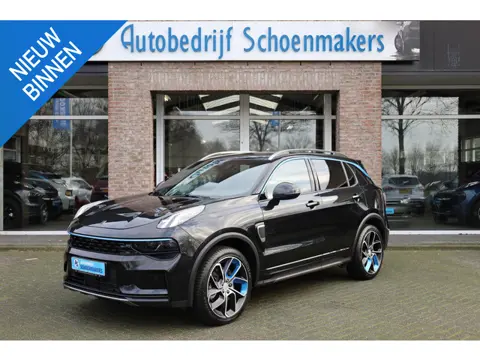 Lynk & Co 01 1.5 MY23! ZWARTE-HEMEL ROLHOES MY23 360-CAMERA PANO/SCHUIF INFINITY DAB NAVI CARPLAY ST