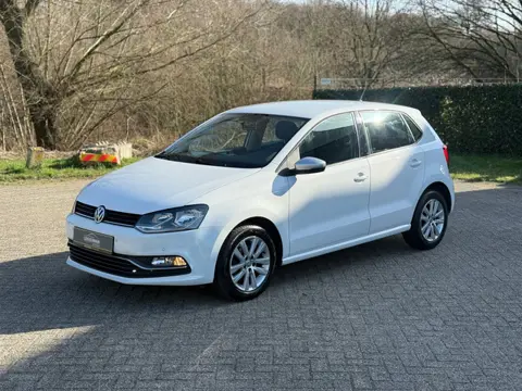 Volkswagen Polo 1.2 TSI Highline VOLLE AUTO I CRUISE I PDC I NWE APK I WEINIG KM
