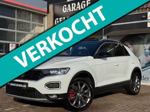 Volkswagen T-Roc 2.0 TSI R Sport | Pano | Navi | Camera | Bi-Xenon | Apple/Android | Full-Led | Lede