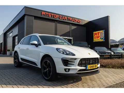 Porsche Macan 2.0, 252 PK, Pano, Sportstoelen, Luchtvering, Nieuwstaat!