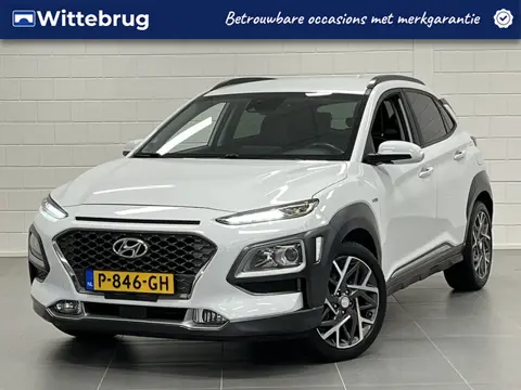 Hyundai KONA 1.6 GDI HEV Fashion Design HALF LEDER | 18 INCH | PREMIUM AUDIO & NAVIGATIE | ALL SEASO
