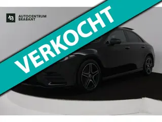 Mercedes-Benz A-klasse 250 e Business Solution AMG Limited (SFEERVERLICHTING, PANORAMADAK, CAMERA, S