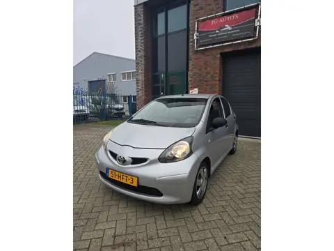 Toyota Aygo 1.0-12V