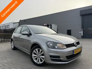 Volkswagen Golf 1.6 TDI Automaat DSG Parkeersensoren Led