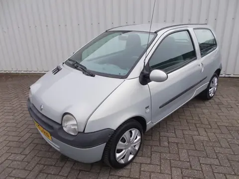 Renault Twingo 1.2-16V Paris Airco ( NW. APK KEURING BIJ VERKOOP )