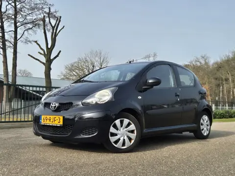 Toyota Aygo 1.0-12V Automaat, Airco (bj 2011)