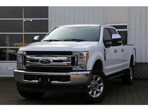 Ford USA F-250 6.2 V8 390PK 4WD 6 Persoons Super Duty XL*Facelift*Trekhaak 3500KG op kenteken/Leder/
