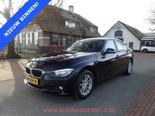 BMW 3-serie 320i Executive AUTOMAAT !! NL-AUTO !! NAVIGATIE/BLUETOOTH/CRUISE