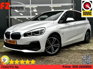 BMW 2-serie Active Tourer 225xe iPerformance Executive - Navigatie - Stoelverwarming - Camera - Trek