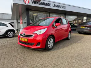 Toyota Verso-S 1.3 VVT-i Dynamic Unieke KM stand, Rijklaarprijs / 12 mnd Bovag garantie