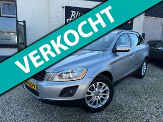 Volvo XC60 2.4D AWD Momentum 223 DKM | Leer | PDC | Trekhaak