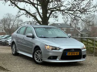 Mitsubishi Lancer Sportback 1.6 Limited Edition | 5-Deurs + Airco nu € 5.975,-!!!