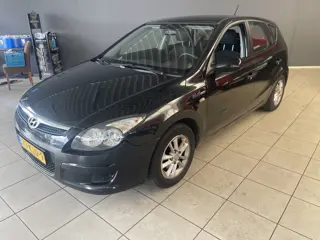Hyundai i30 1.4i Blue Active Cool Ondanks Km’s keurige auto.Nieuwe Apk tot Maart 2027