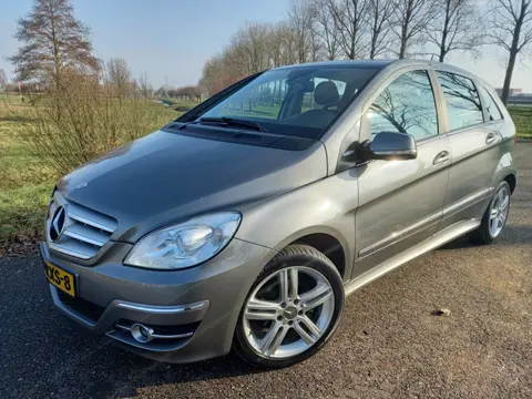 Mercedes-Benz B-Klasse 160 BlueEFFICIENCY Business Class