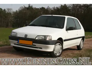 Peugeot 1995 106 Accent Sedan