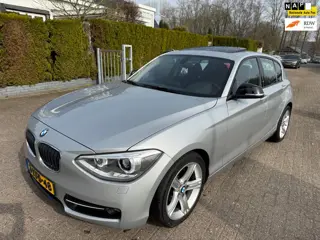 BMW 1-serie 114i EDE 5-DRS Business Sport AC NAVI LMV 18" BMW SPORT S/K DAK NAP