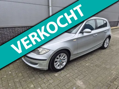 BMW 1-serie 118i Business Line - niet mooi - rijd wel als een bmw - nederlandse auto - apk tot 27 fe