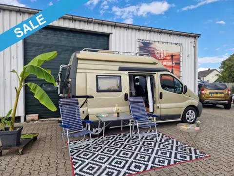 Pössl VIVARO 1.9DTI 2.9T L2H2 fabrieksafwerking 4 gordels Buscamper Rustig kiezen voor het losbarst 