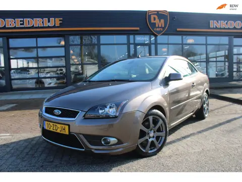 Ford Focus Coupé-Cabriolet 2.0-16V Titanium | Cabrio | Stoelverwarming | Climate Control |