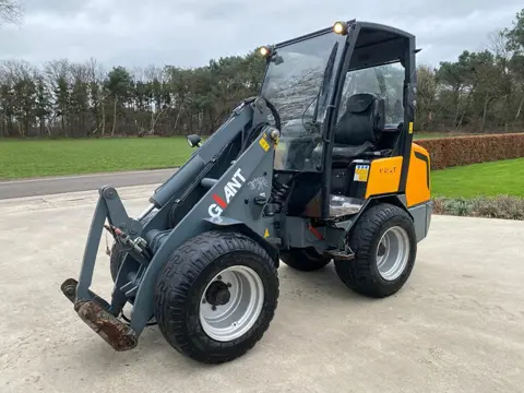 Giant 452t 2011 mini loader kenteken