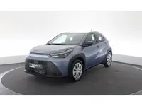 Toyota Aygo X Hybrid 115 play (bj 2025, automaat)