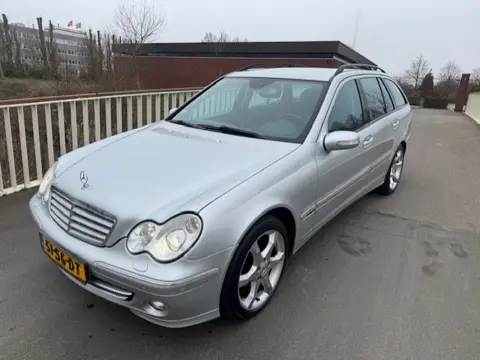 Mercedes-Benz C-Klasse Combi 180 K. Avantgarde (bj 2006)