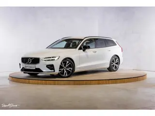 Volvo V60 2.0 T5 R-Design | Zwenkbare trekhaak | Memory | Cruise control | Apple carplay |