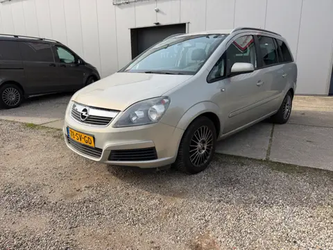 Opel Zafira 2.2 Executive