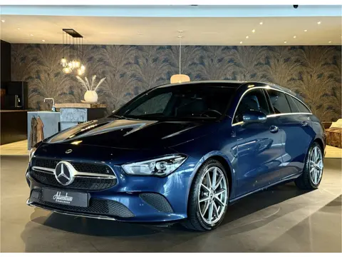 Mercedes-Benz CLA-Klasse Shooting Brake 180 I Sfeerverlichting I WideScreen