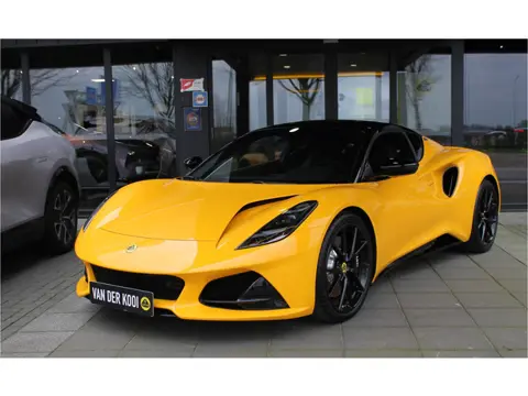 Lotus Emira 3.5 V6 First Edition First Edition Zwarte LM velgen  6 bak Handgeschakeld  Alcantara int
