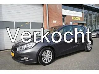 Kia cee'd 1.6 111PK 5 DEURS AIRCO TREKHAAK RADIO CD AUX USB 4X ELECTR.RAMEN/SPIEGELS