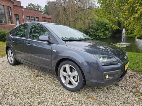 Ford Focus 2.0-16V Rally Edition AIRCO/cruise